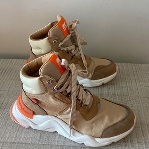 WOMEN'S KINETIC™ RNEGD CONQUEST BOOT